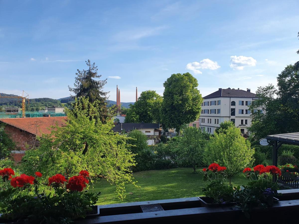 Hotel Zur Waldbahn Цвизель Экстерьер фото