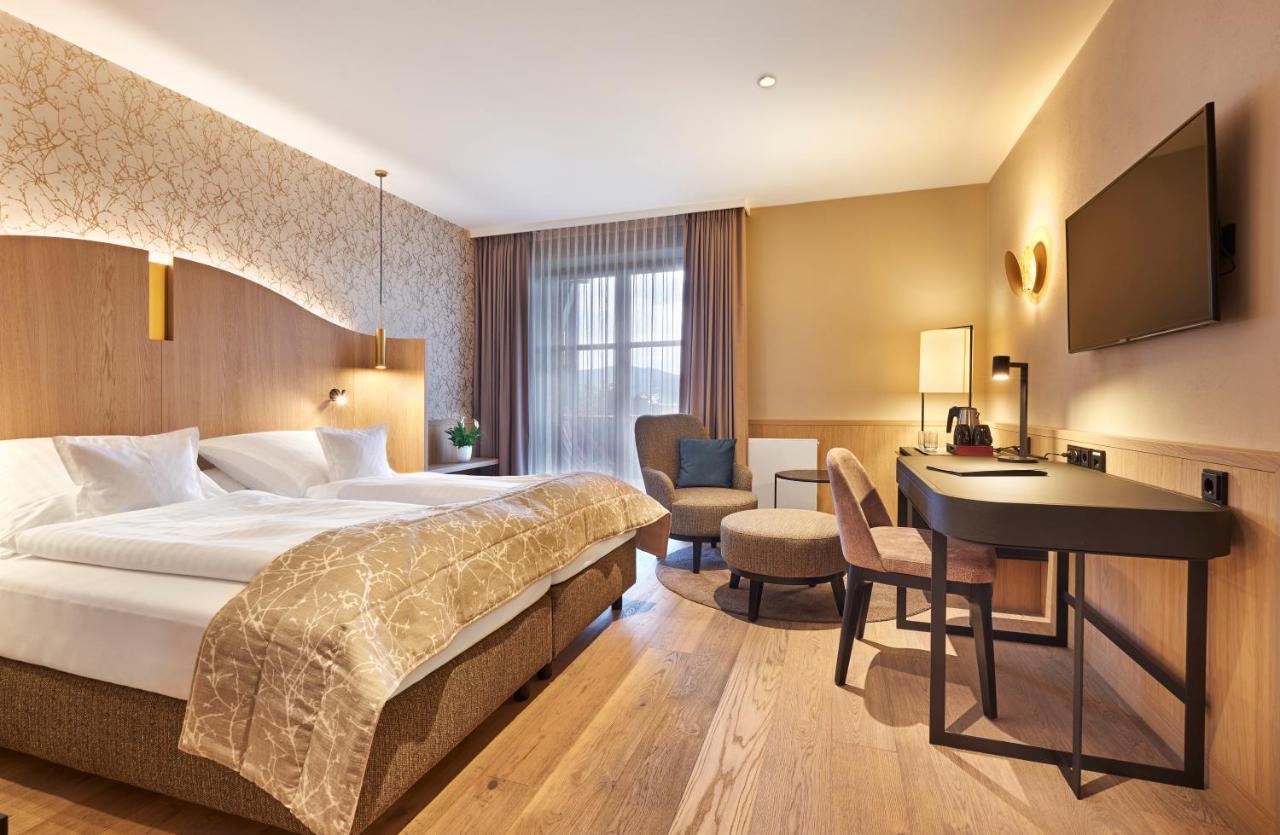 Hotel Zur Waldbahn Цвизель Экстерьер фото